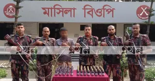 যশোর সীমান্তে মাদকবিরোধী অভিযানে বিপুল মালামাল জব্দ, আটক ১